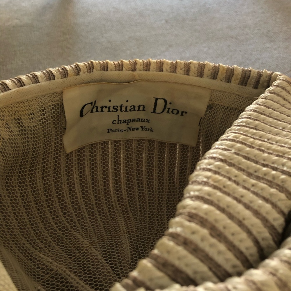 Vintage 60s Christian Dior Chapeaux with Original Box - Bold ‘New Look’ Chapeaux - Picture 7 of 11